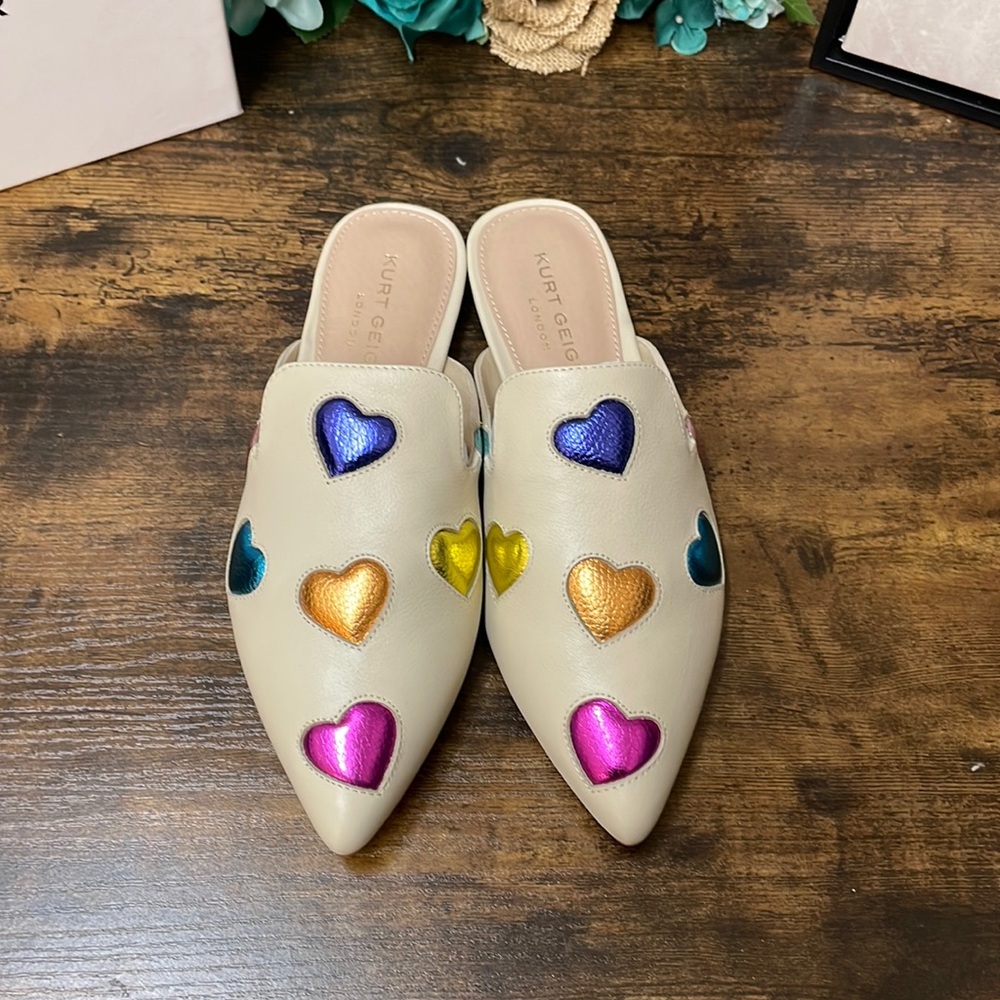 Kurt Geiger London Otter Love Heart Print Leather Dress Mules size 7.5 nwt